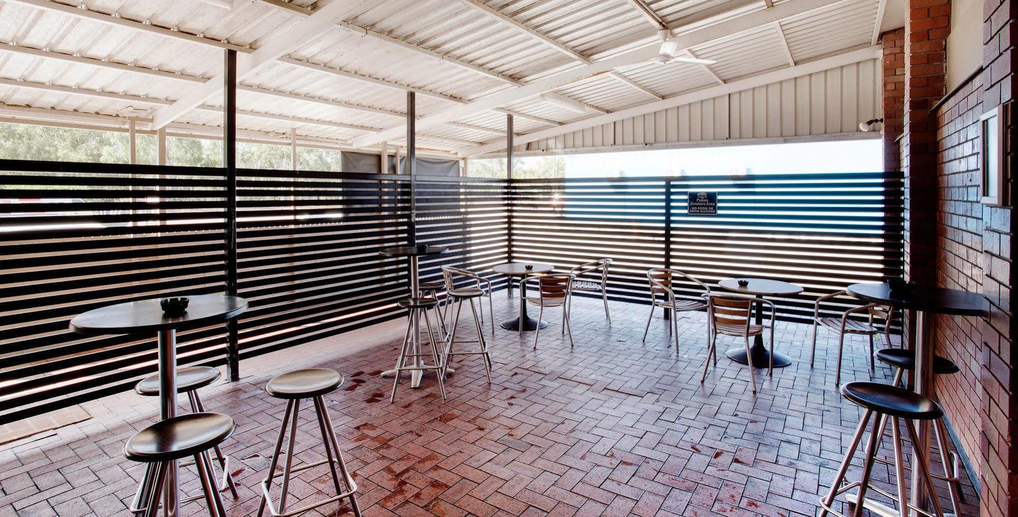 Upper Ross Hotel Townsville Exterior foto